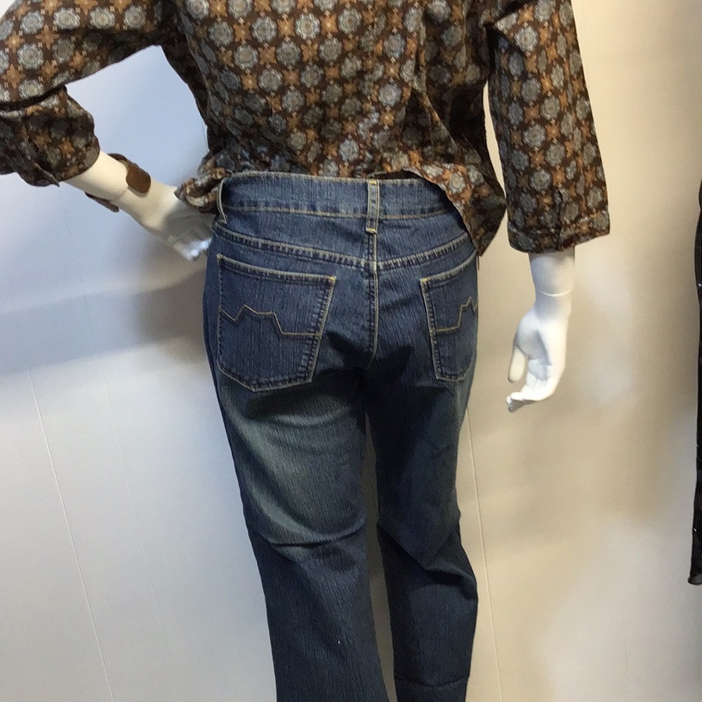 Patterned Brown V-Neck Blouse - Picture 3 of 12